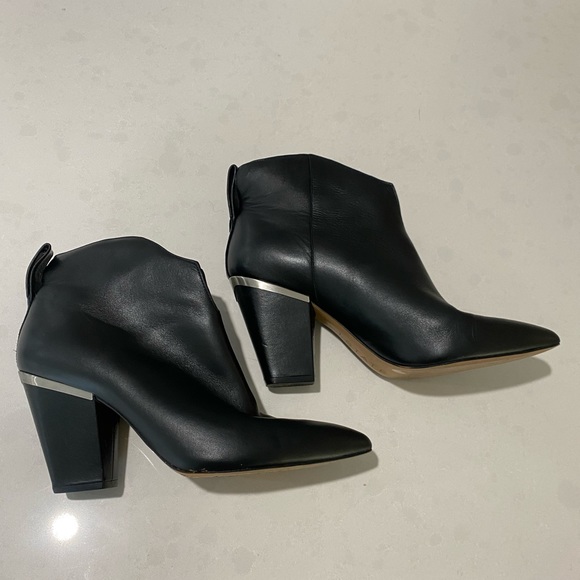 1. State Corben Leather Bootie - Picture 5 of 11